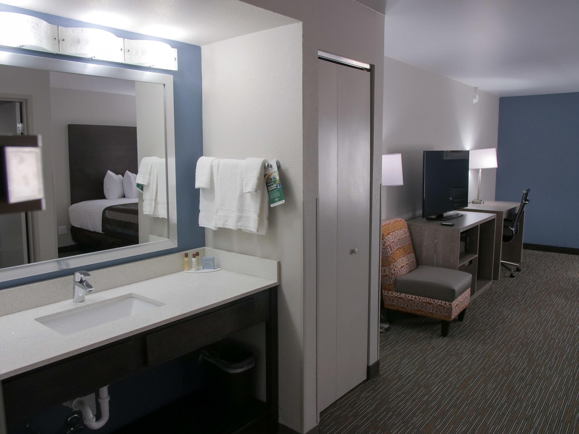 Wingate By Wyndham Louisville Airport Expo Center Exteriör bild
