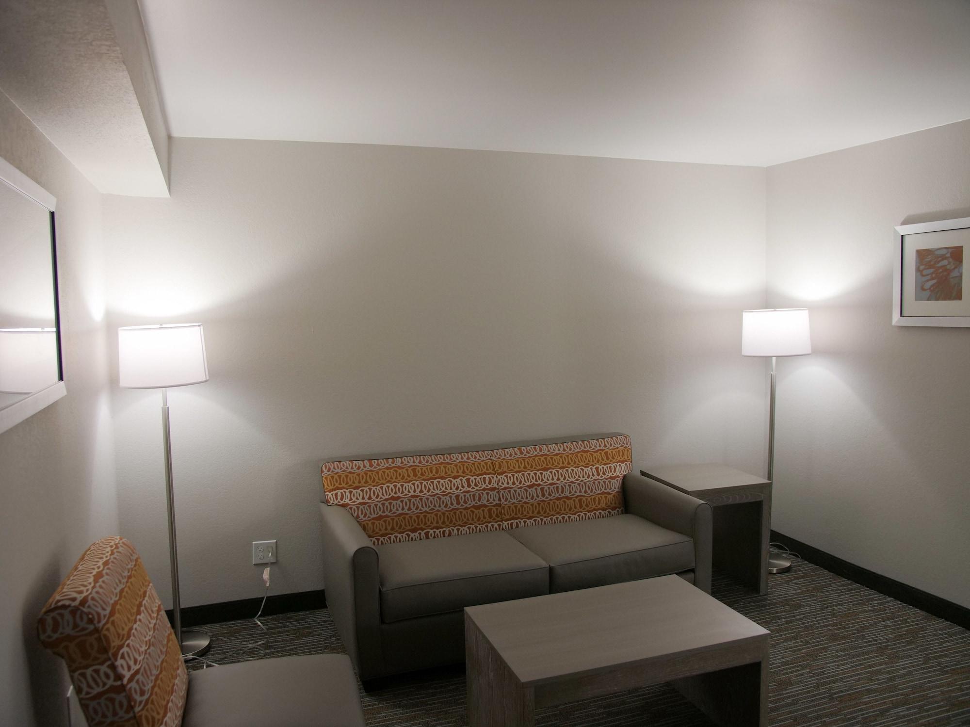 Wingate By Wyndham Louisville Airport Expo Center Exteriör bild