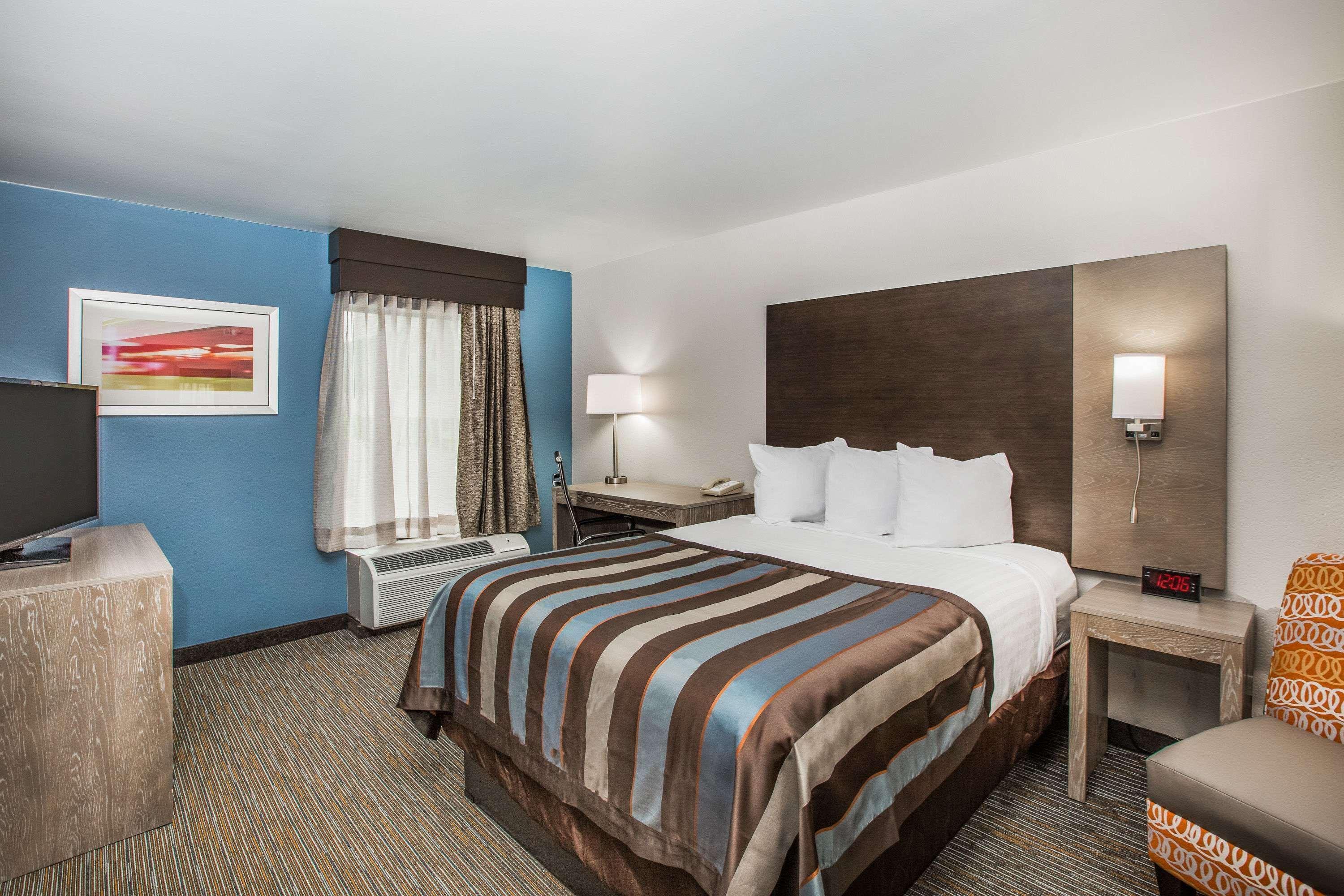 Wingate By Wyndham Louisville Airport Expo Center Exteriör bild