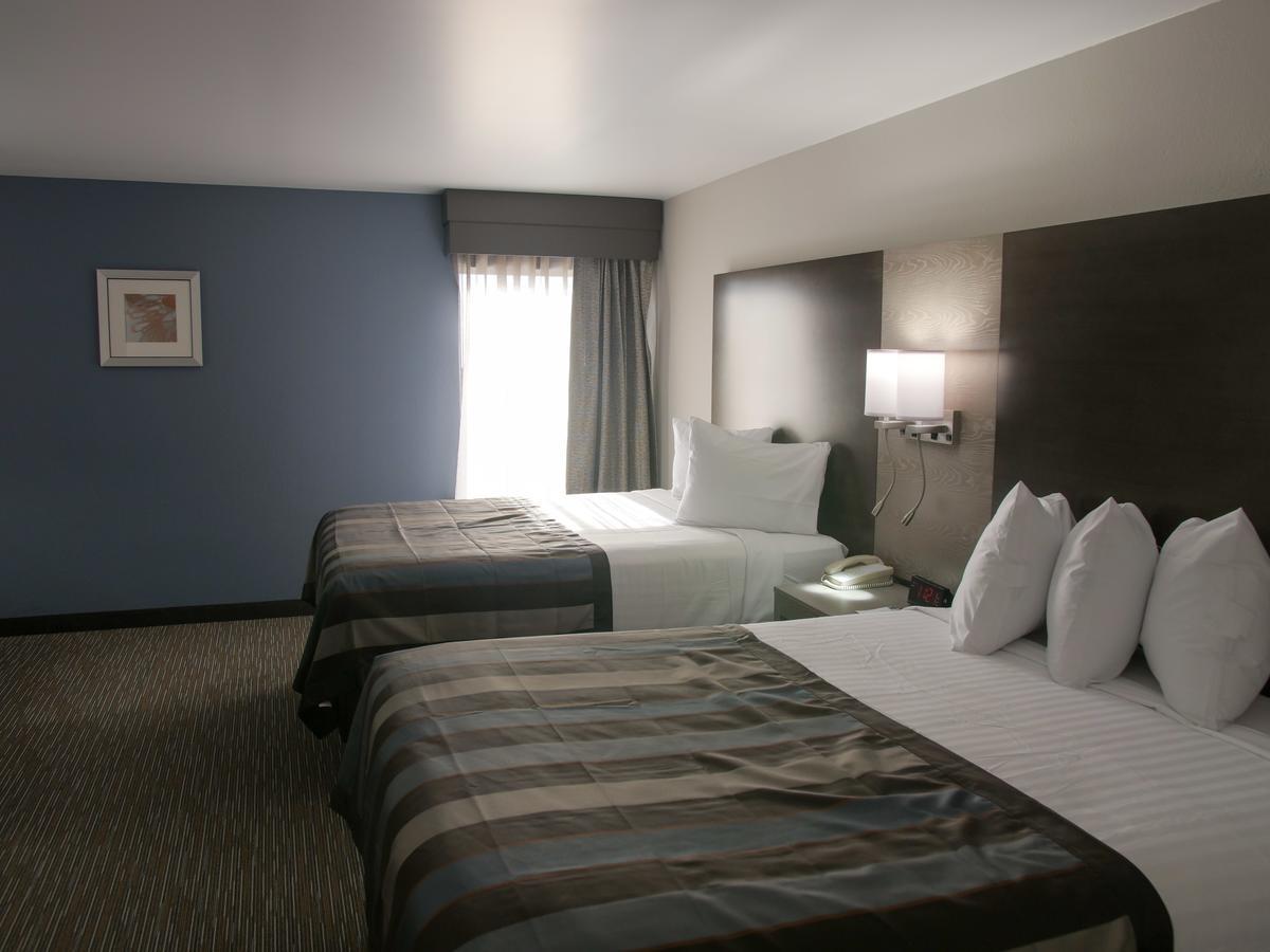 Wingate By Wyndham Louisville Airport Expo Center Exteriör bild