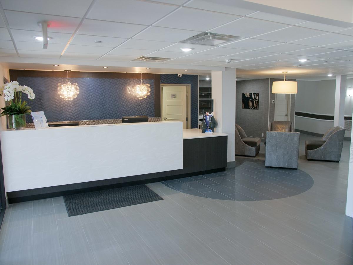 Wingate By Wyndham Louisville Airport Expo Center Exteriör bild